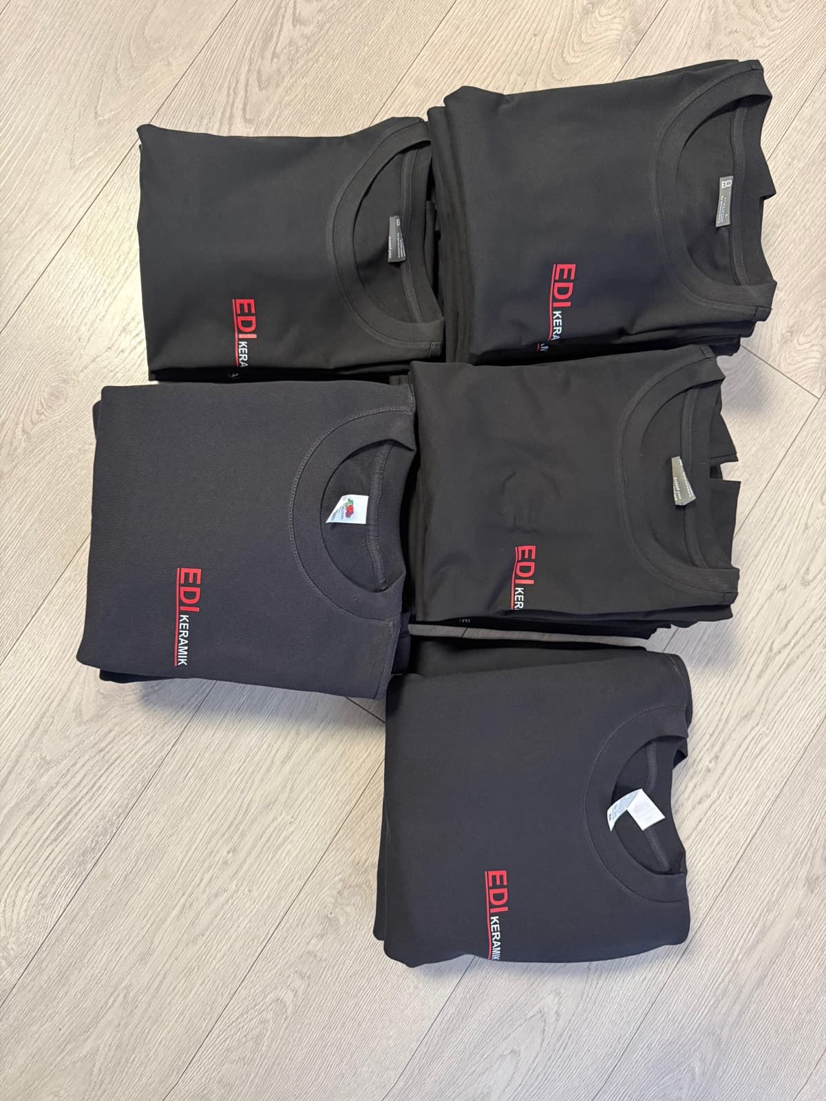 Textildruck von Luxprint: T-Shirts, Hoodies, Hemden, Arbeitskleidung